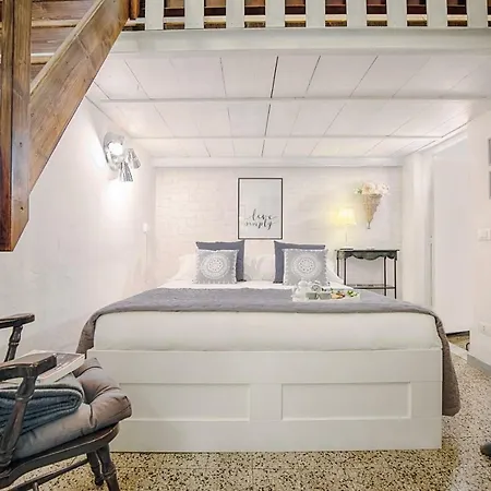 Sweet Campo De Fiori Apartment Rome Exterior photo